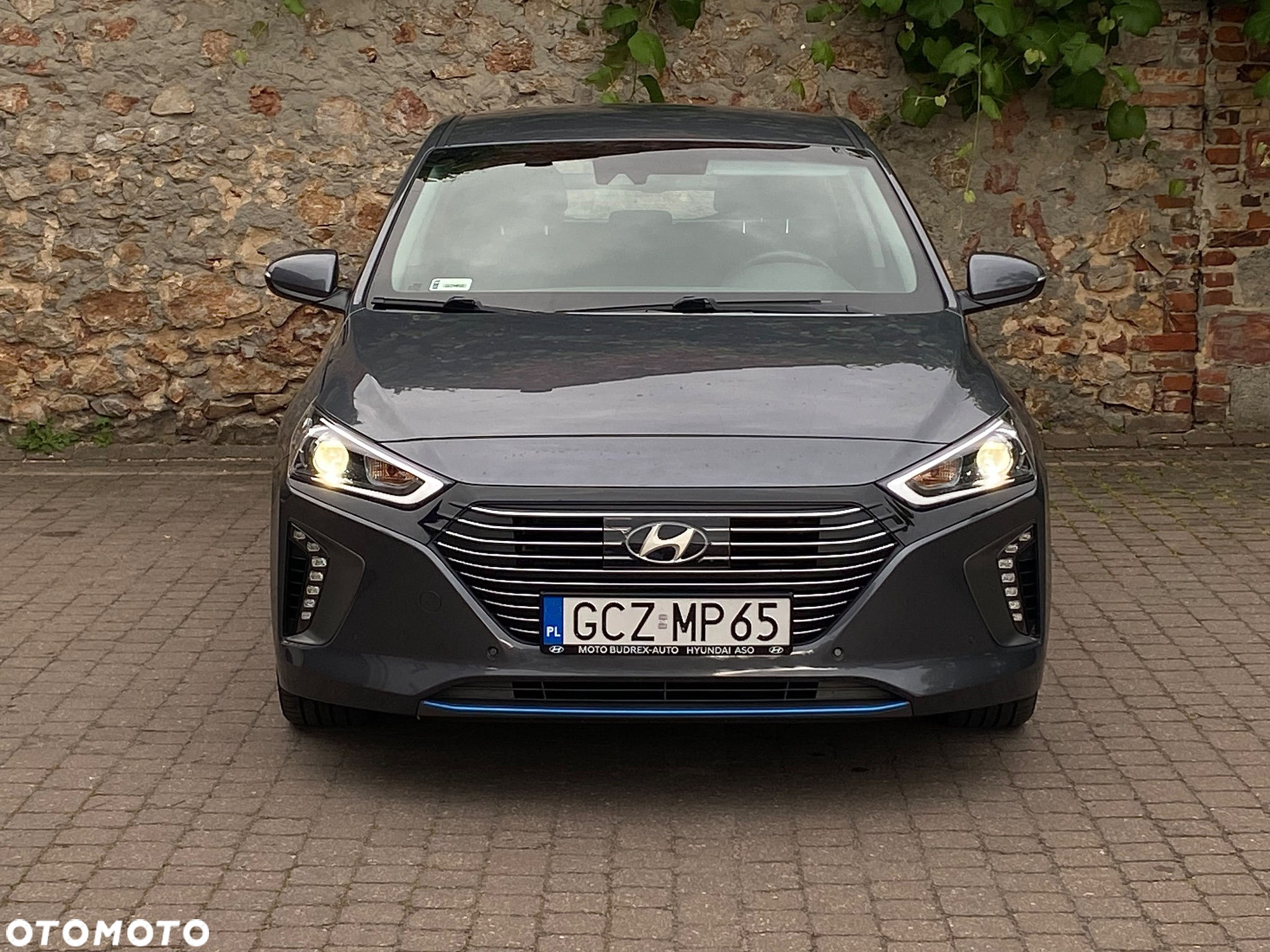 Hyundai IONIQ hybrid Premium - 8