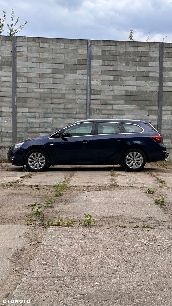 Opel Astra 1.6 Turbo Edition - 14