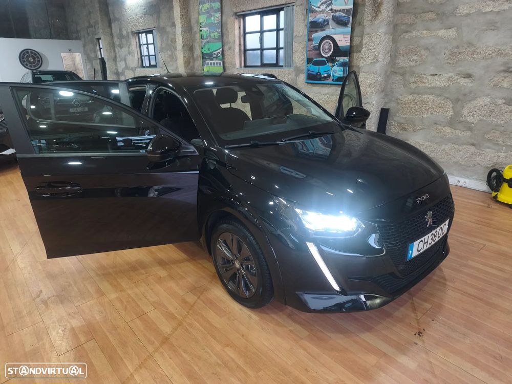 Peugeot e-208 E-Style - 1