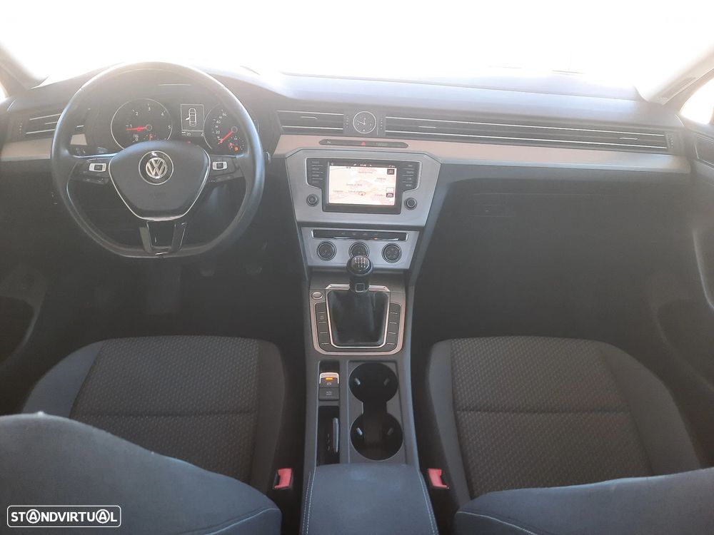 VW Passat 1.6 TDI BlueMotion - 2