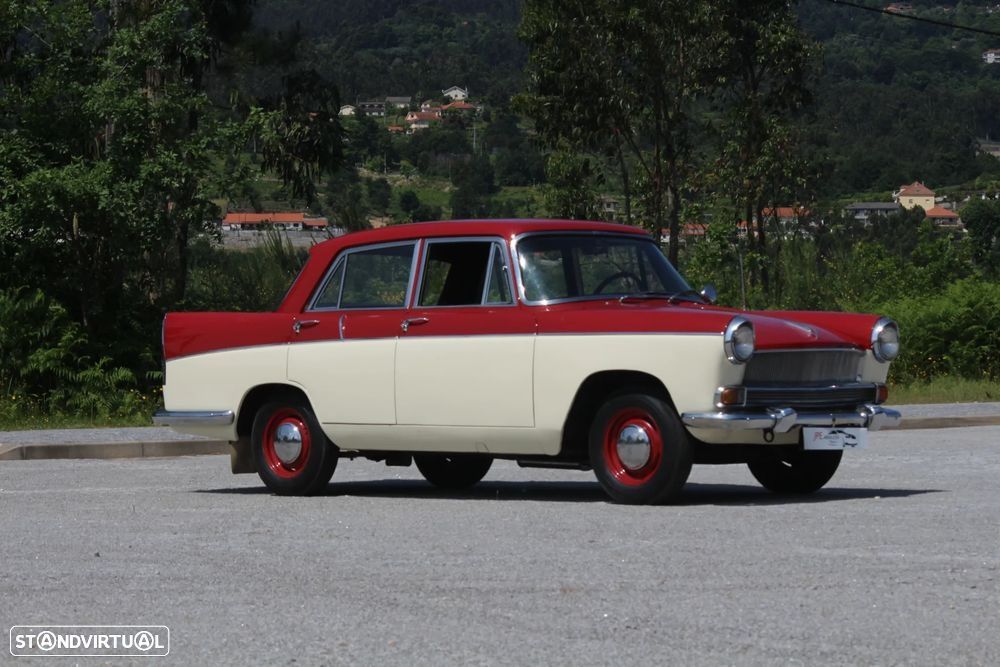 Austin Cambridge - 4