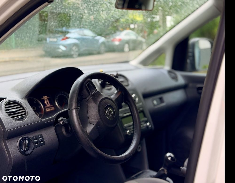 Volkswagen Caddy Maxi - 5