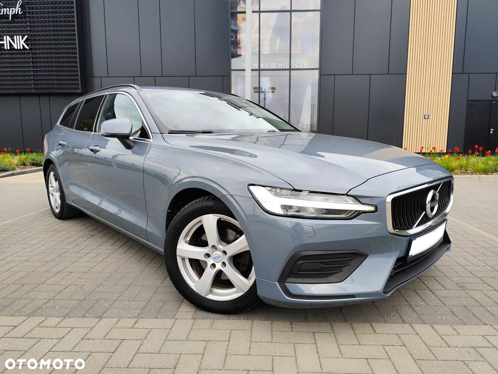 Volvo V60 B4 D Momentum Pro - 4