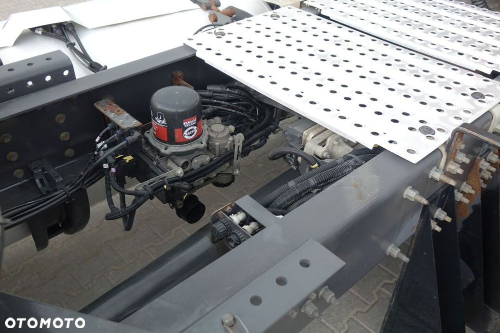 Renault GAMA T480 COMFORT / EURO 6 / STANDARD / ADR / AUTOMAT / KLIMATYZACJA POSTOJOWA / SILNIK 13L - 15