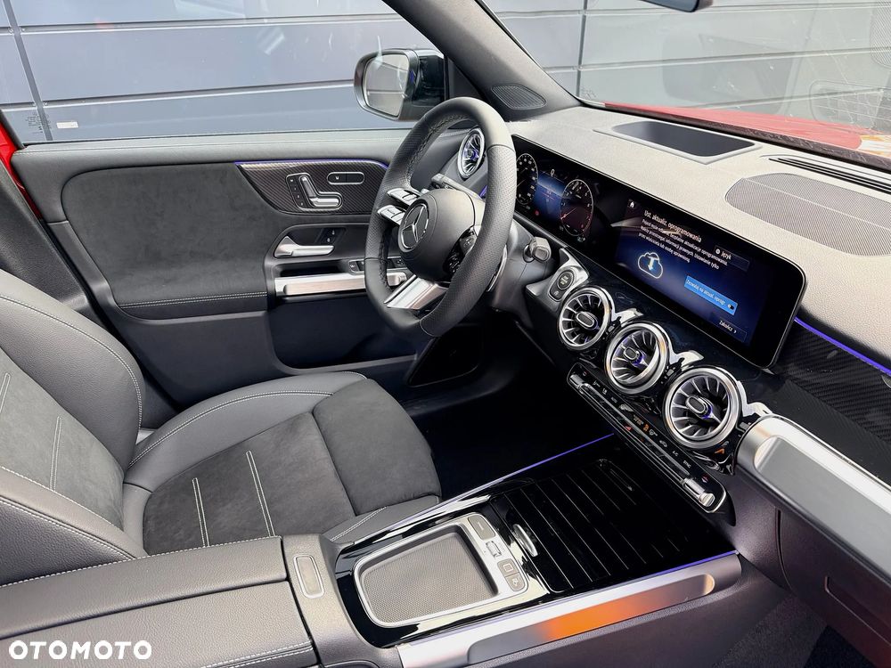 Mercedes-Benz GLB 220 mHEV 4-Matic AMG Line 8G-DCT - 21