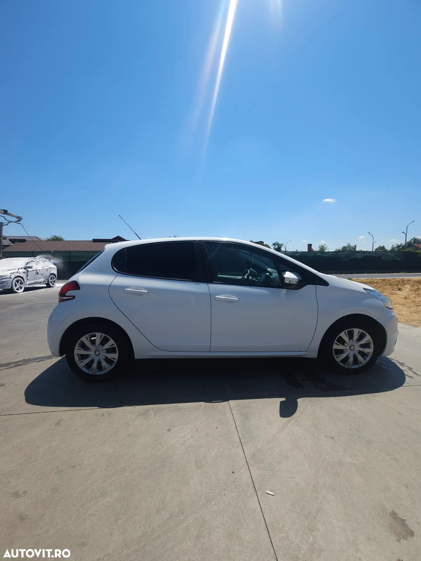 Peugeot 208 1.5 BlueHDi STT Allure - 9