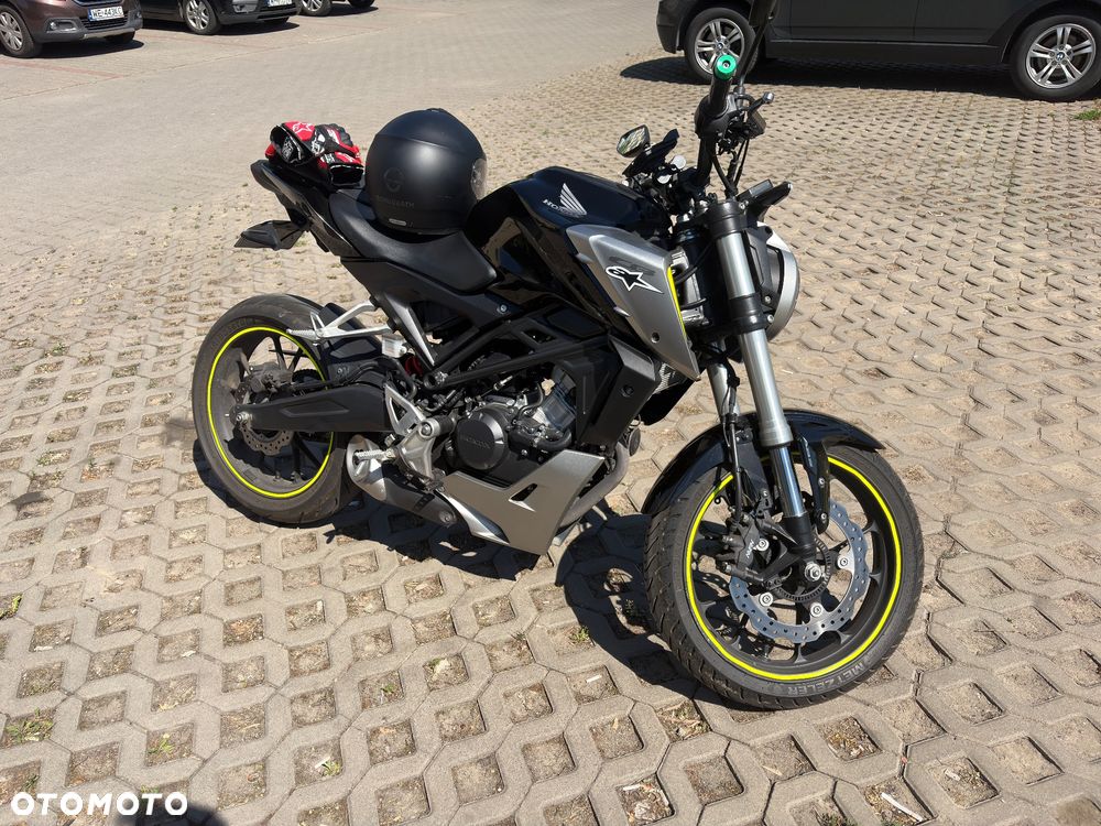 Honda CB - 1