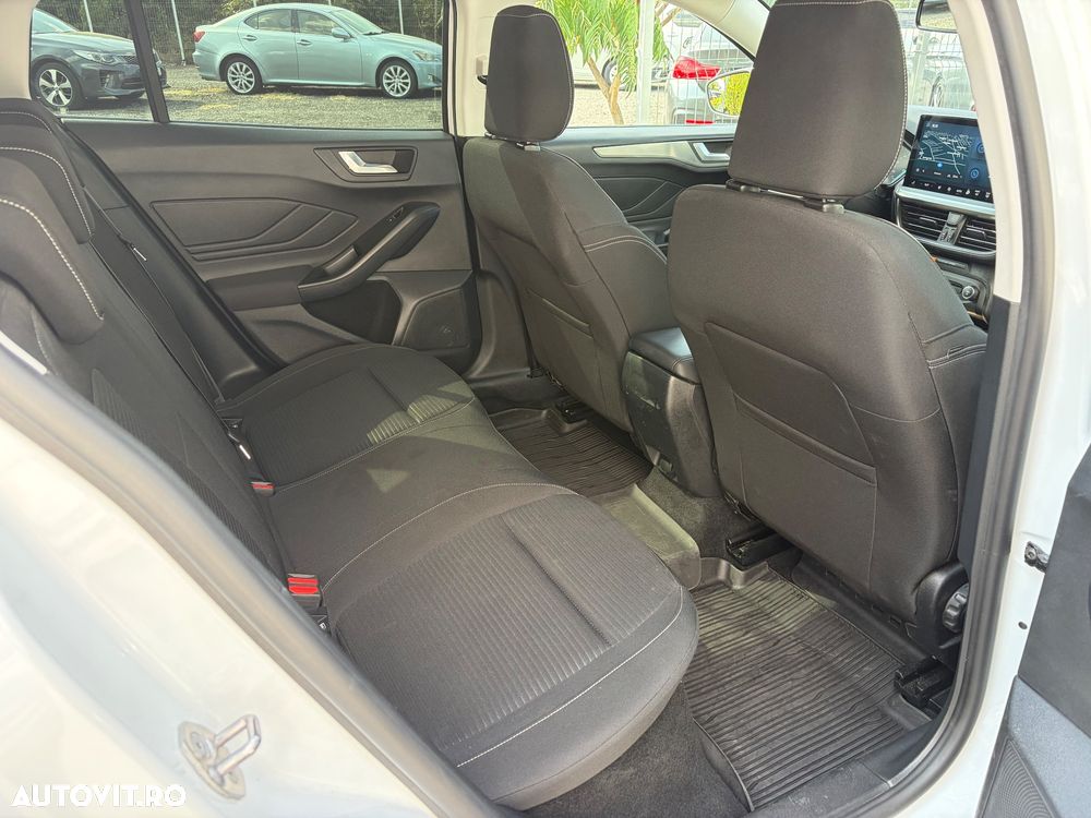 Ford Focus 1.0 EcoBoost MHEV Connected - 33
