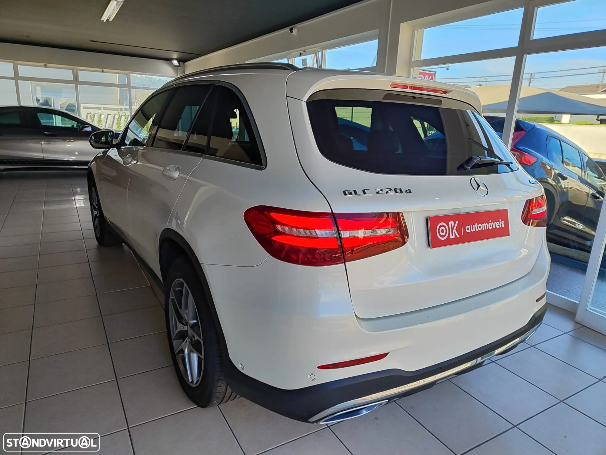 Mercedes-Benz GLC 220 d 4Matic 9G-TRONIC AMG Line - 8
