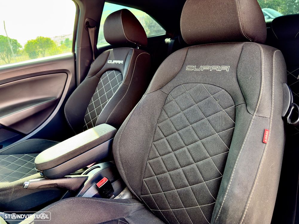 SEAT Ibiza SC 1.4 TSI Cupra DSG - 10
