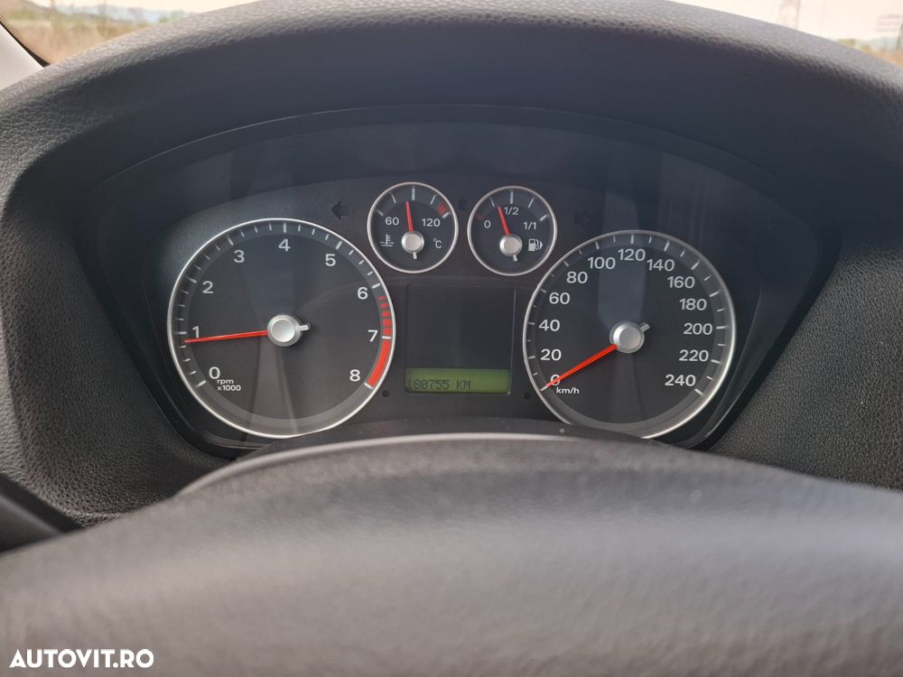 Ford Focus 1.6 16V Trend - 5
