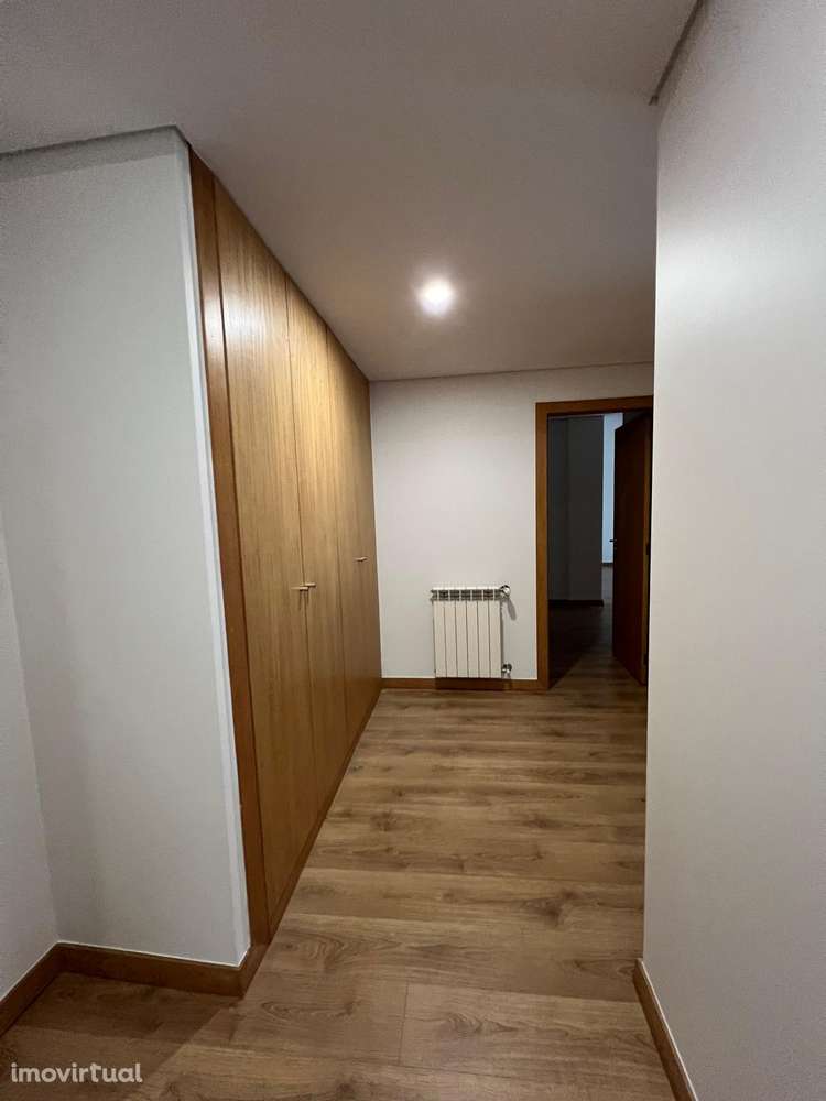 Apartamento T 4 Braga Nogueiró - Grande imagem: 5/19