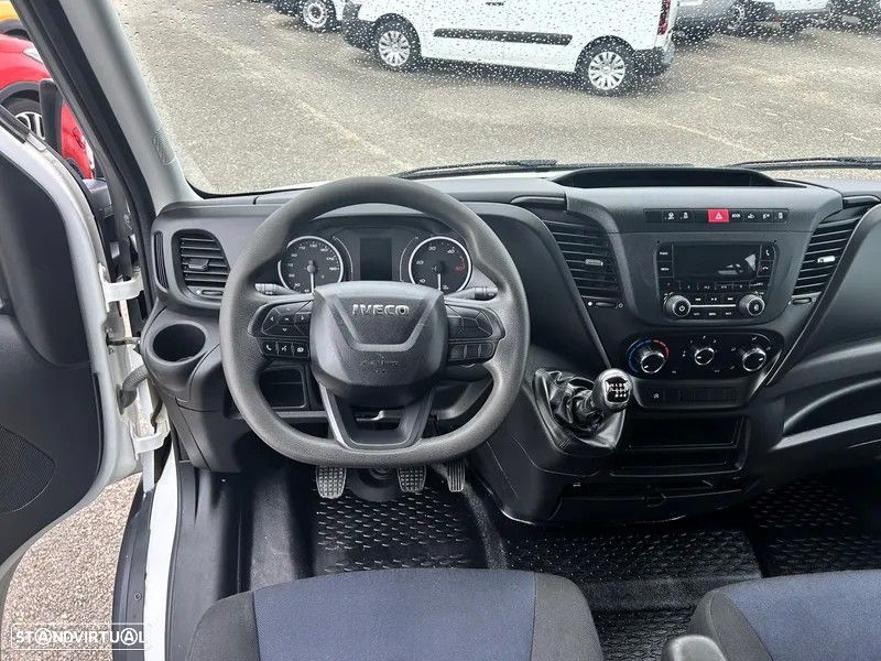 Iveco Daily 2.3 35-160 CABINE DUPLA - 26