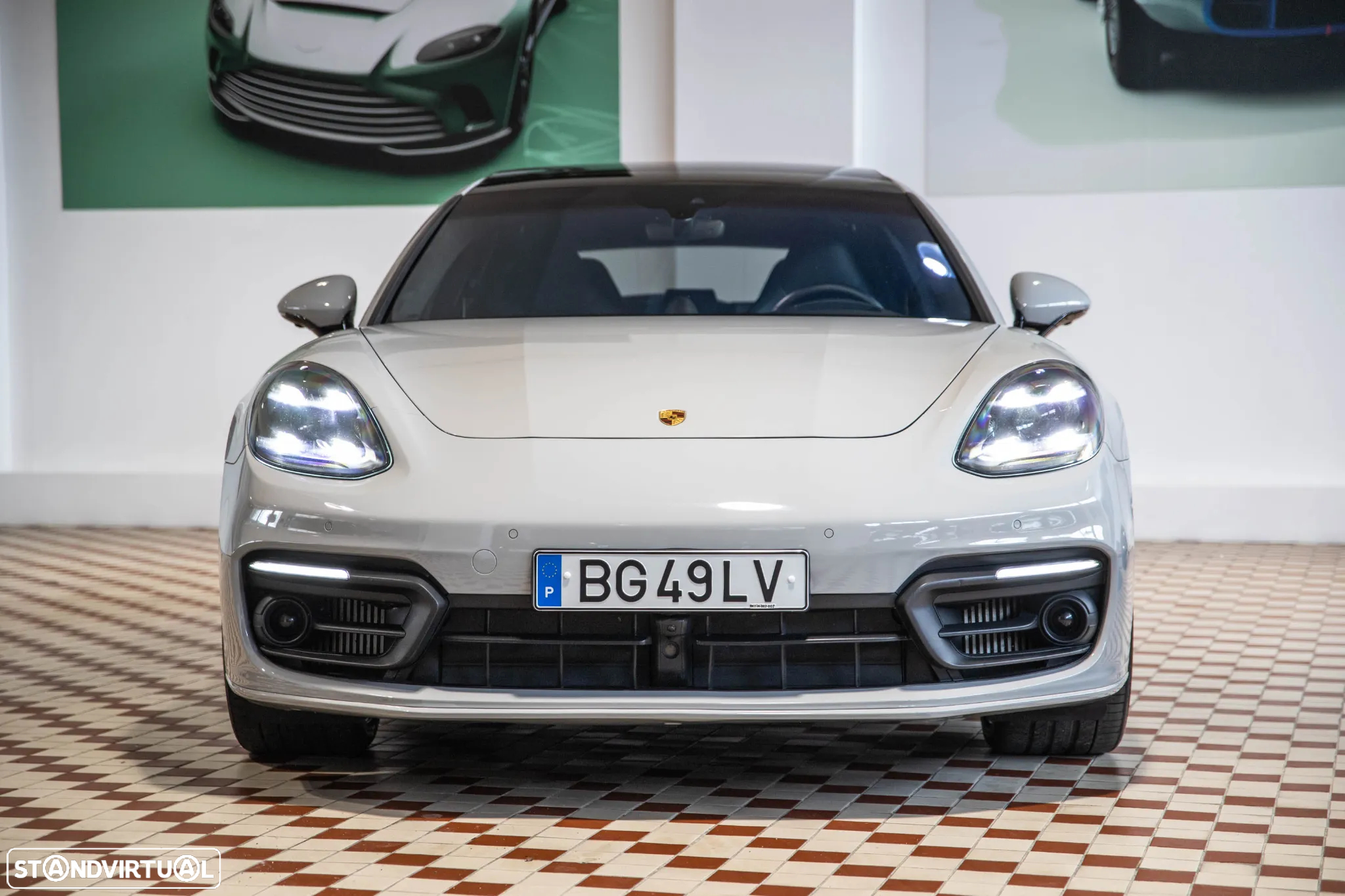 Porsche Panamera Sport Turismo 4 E-Hybrid - 2