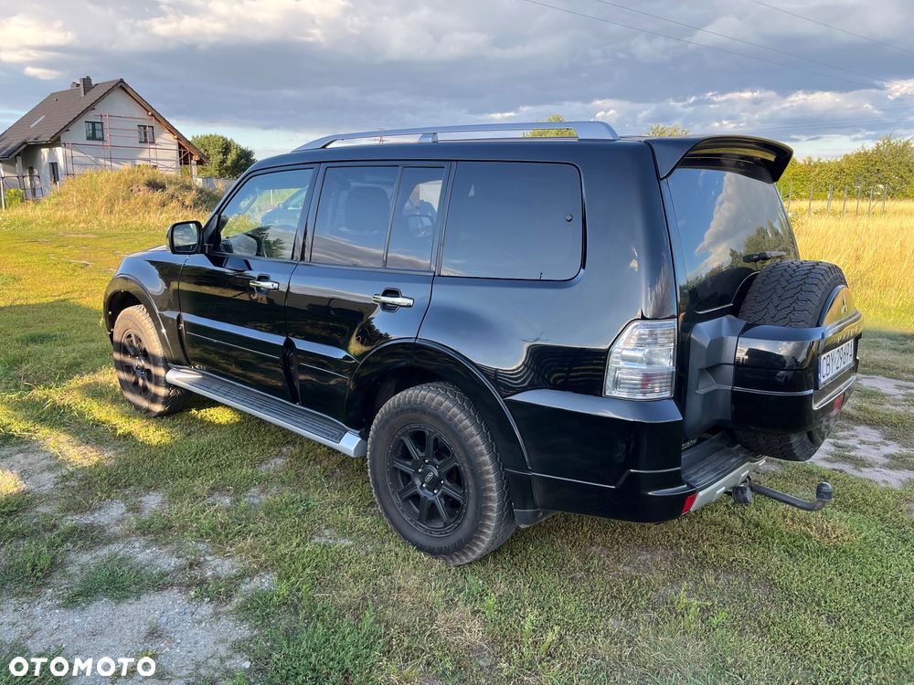 Mitsubishi Pajero 3.2 DI-D Automatik Edition 30