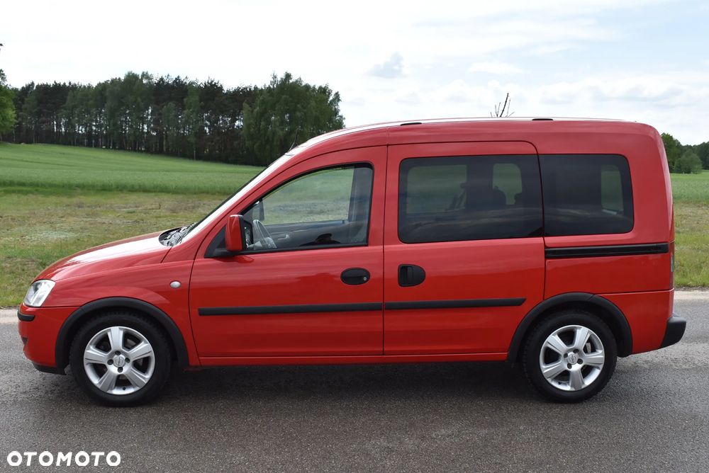 Opel Combo Tour Color Edition - 4