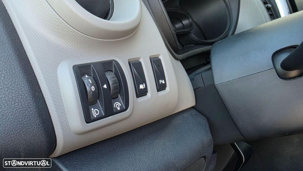 Renault Trafic ENERGY Start &St. Grand Combi L2H1 Expression - 19