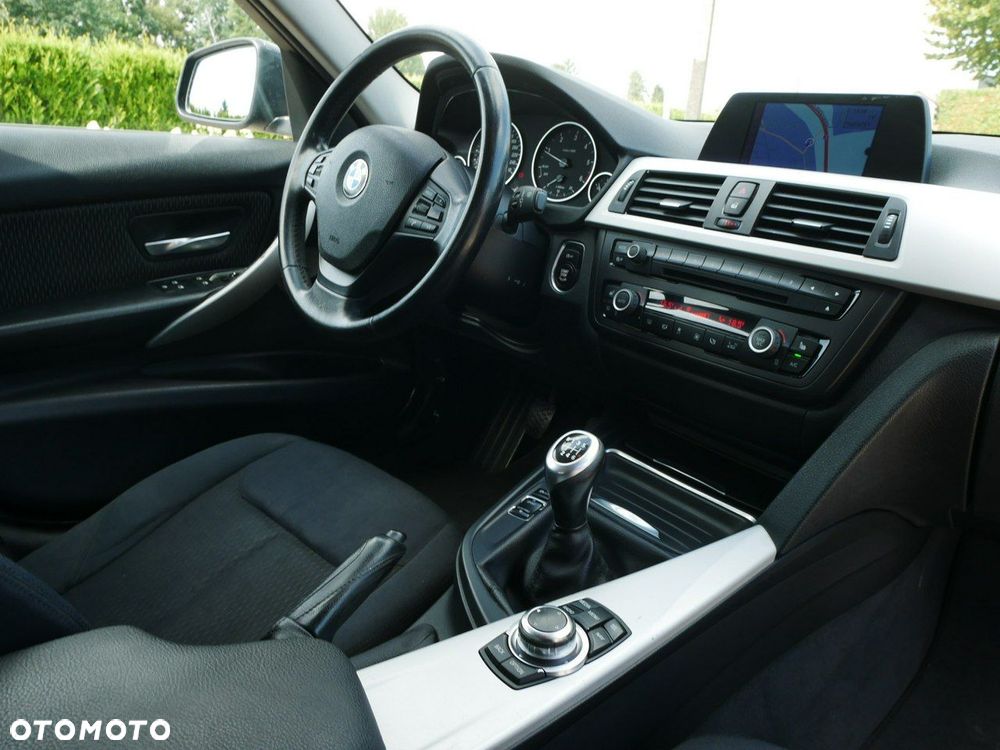 BMW Seria 3 316d - 5