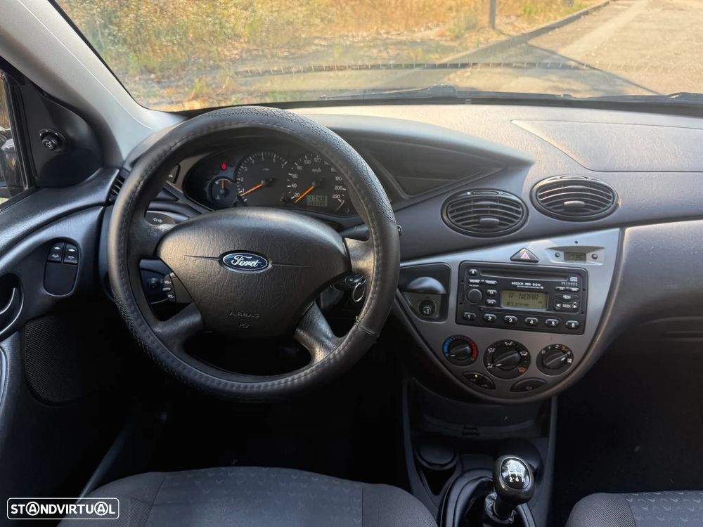 Ford Focus 1.4 Ambiente - 18