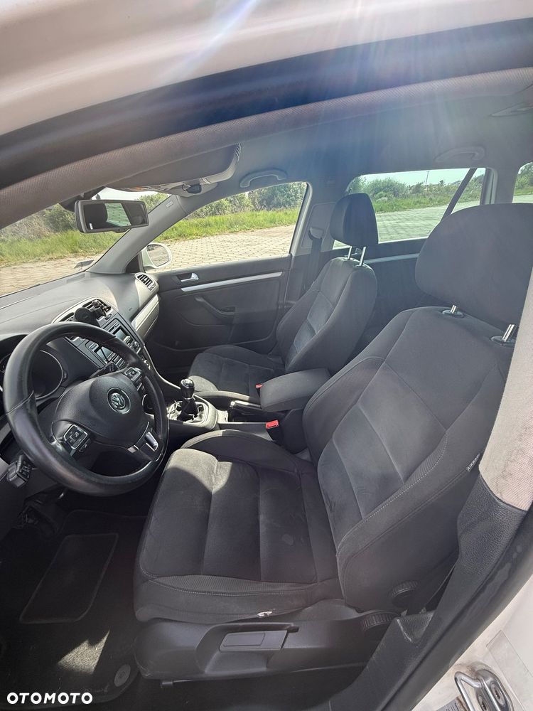 Volkswagen Golf 1.6 TDI Highline - 18