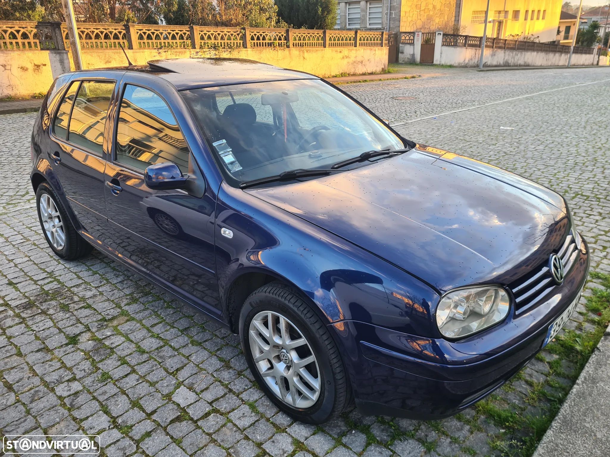 VW Golf 1.9 TDi Highline - 1