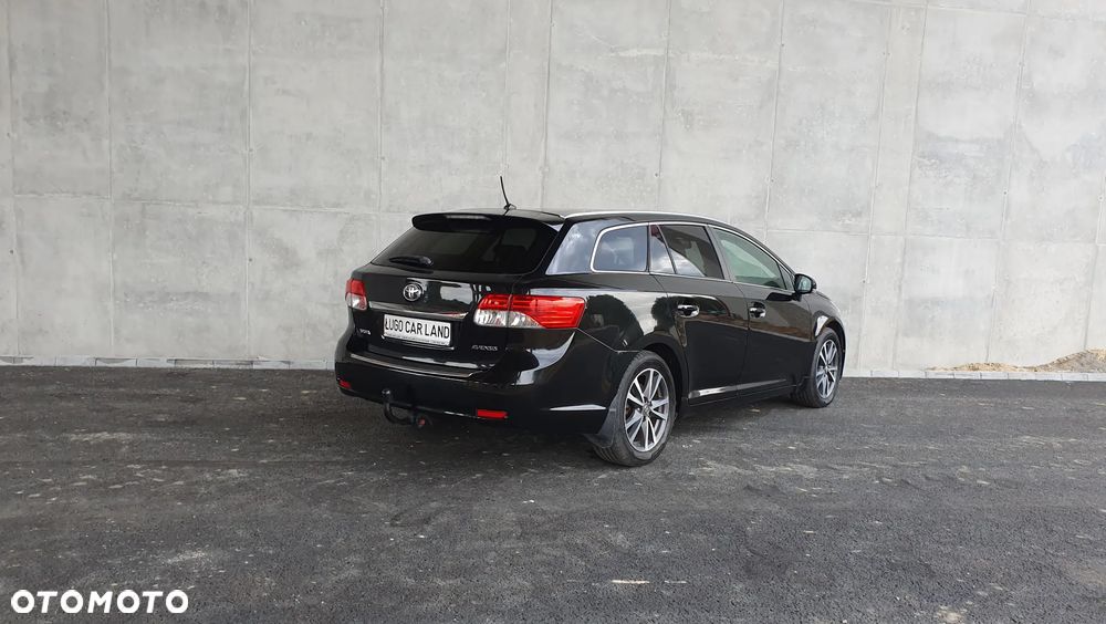 Toyota Avensis 1.8 Multidrive S Executive - 3