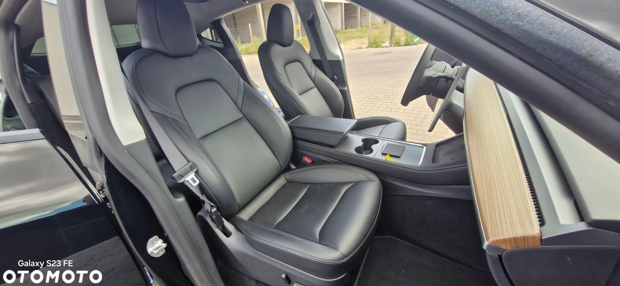Tesla Y Performance AWD - 22