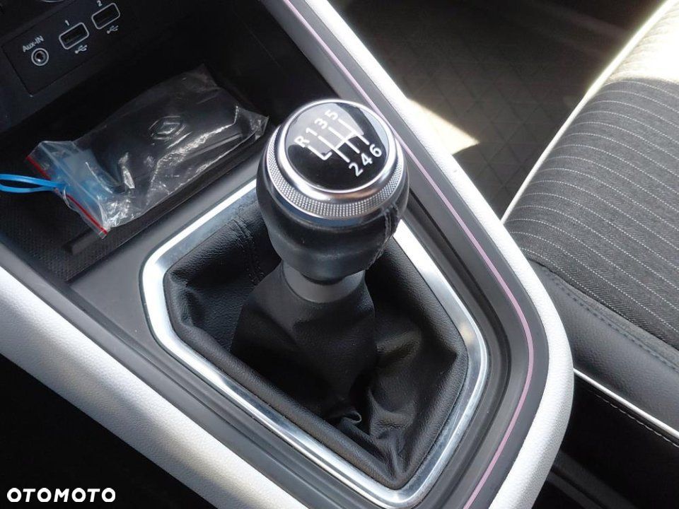 Renault Clio - 24