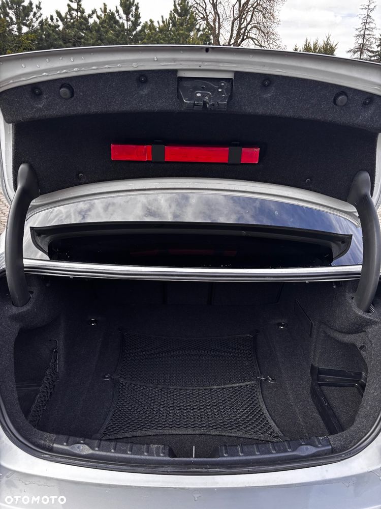 BMW Seria 3 320d DPF Efficient Dynamics Edition - 14