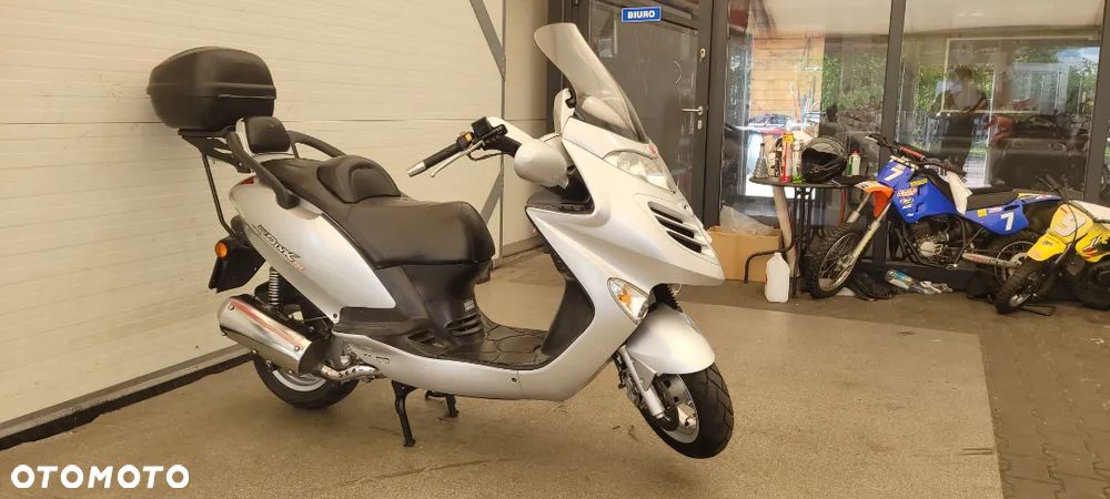 Kymco Dink - 15