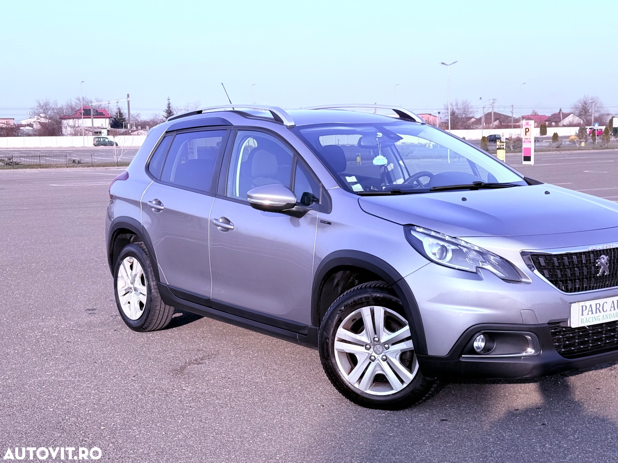 Peugeot 2008 PureTech 130 EAT8 Allure Pack - 3