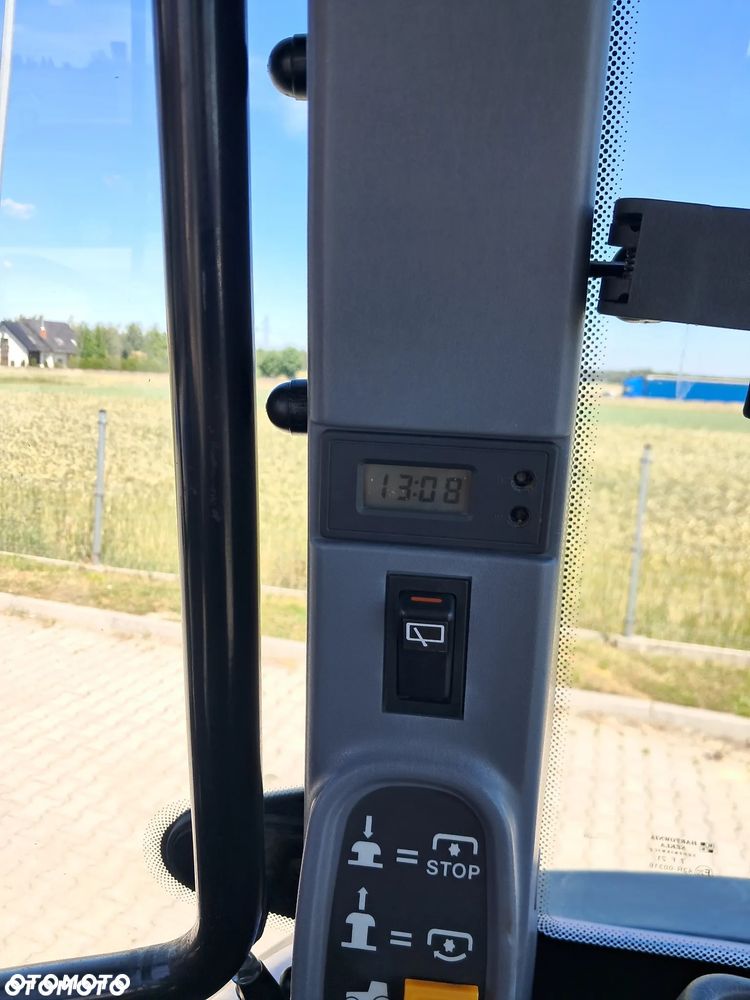 New Holland TS90 - 24