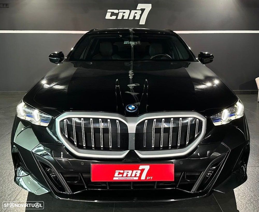 BMW 530 e Pack Desportivo M - 23