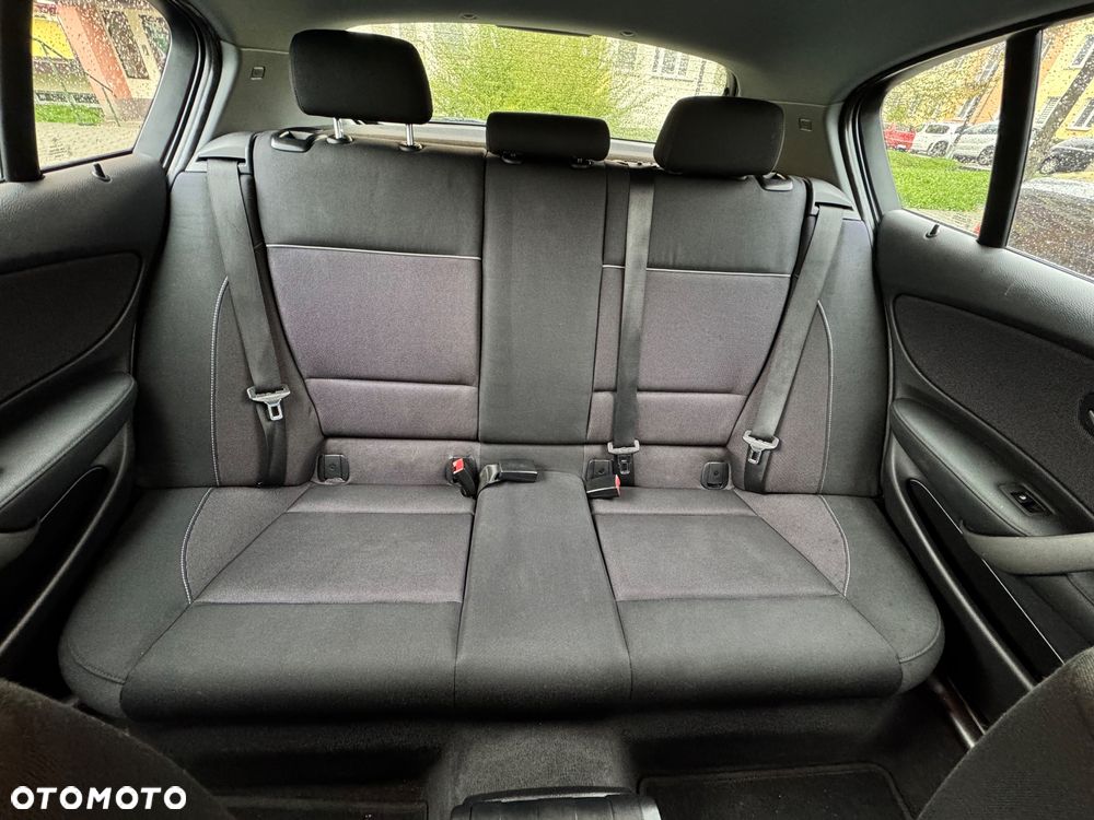 BMW Seria 1 116d DPF - 10