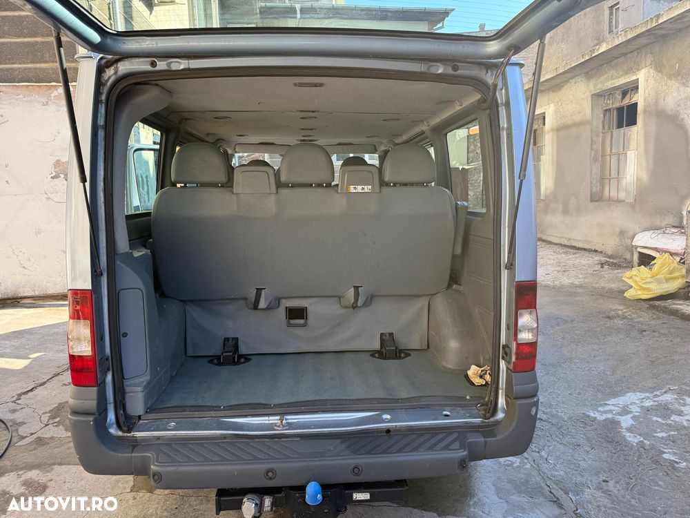 Ford Transit - 12