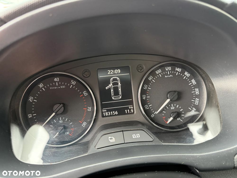 Skoda Roomster 1.2 TSI Comfort PLUS EDITION - 17