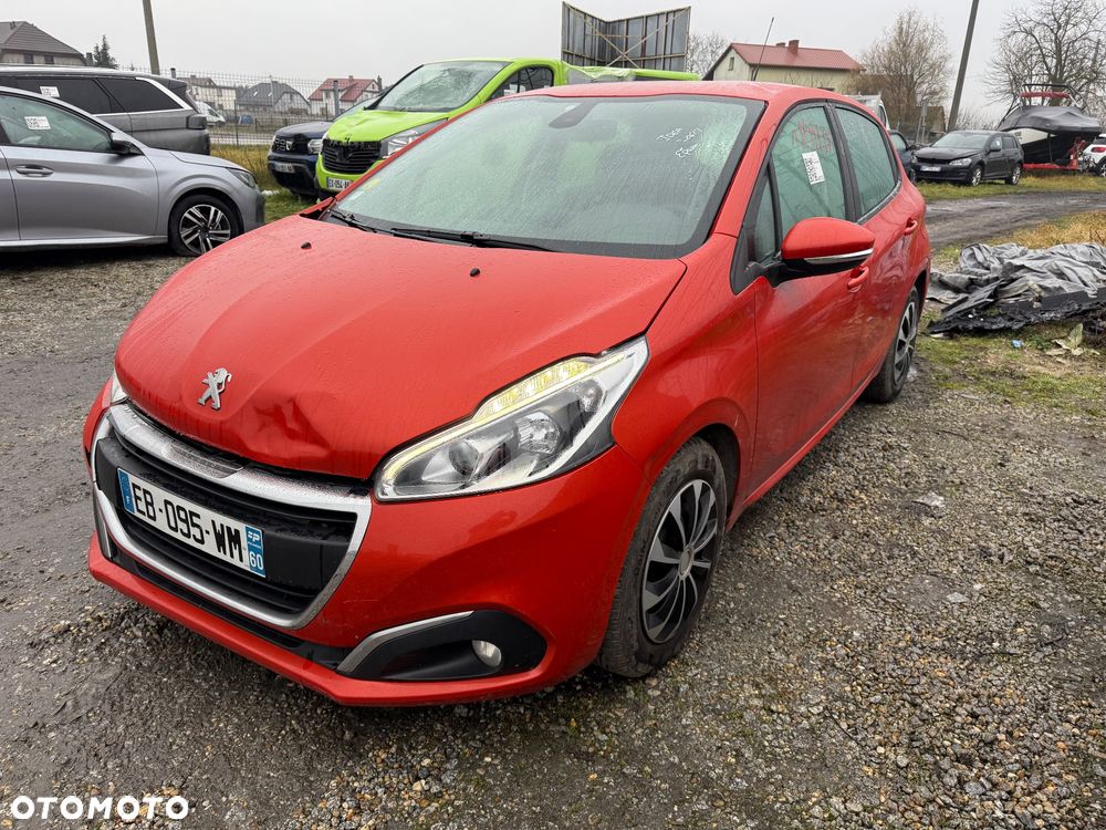 Peugeot 208 1.6 BlueHDi Allure S&S - 1