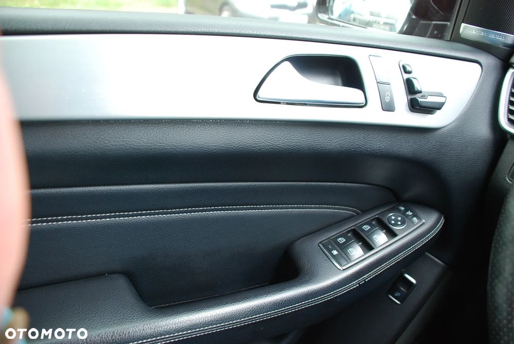 Mercedes-Benz ML 350 BlueTec 4-Matic - 20