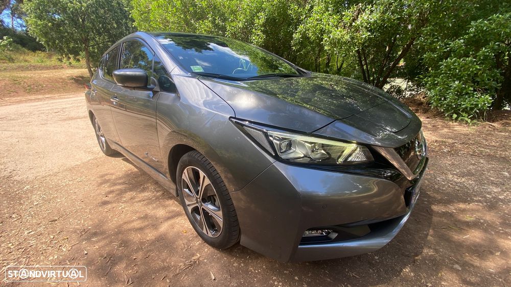 Nissan Leaf Tekna Two Tone - 28