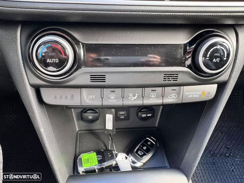 Hyundai Kauai 1.0 T-GDi Premium Tec.Preto - 11