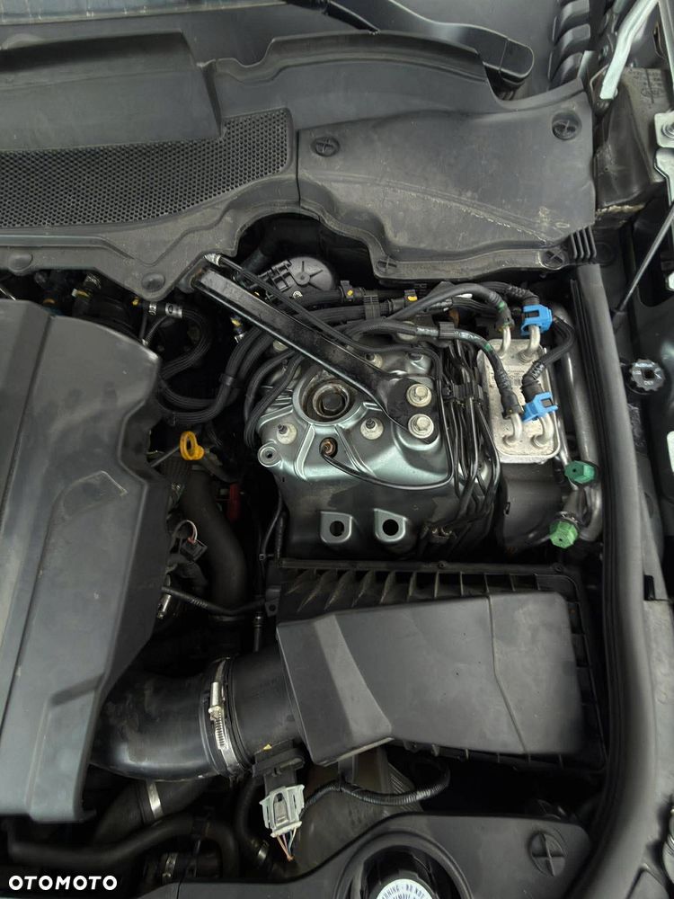 Land Rover Discovery - 26