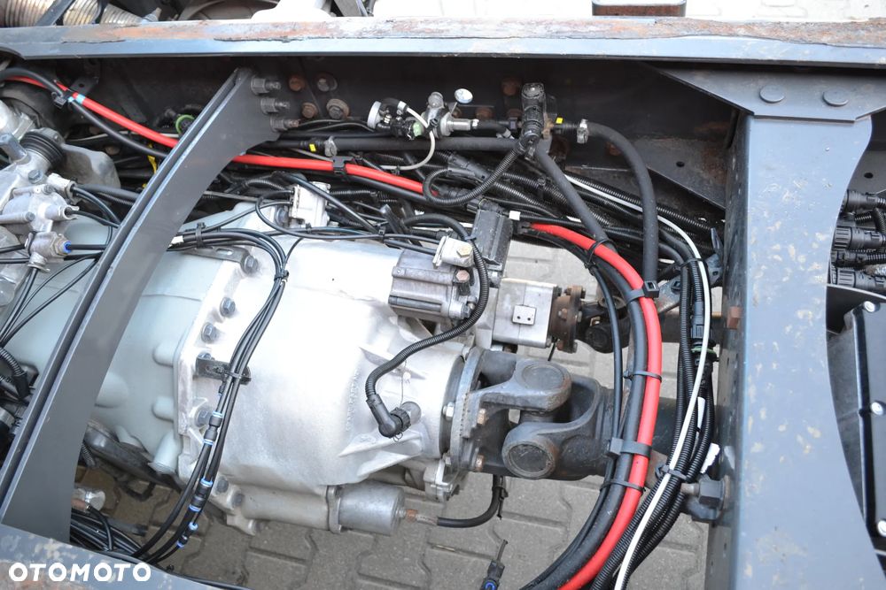 Volvo FM 6x2 TYLKO 345 000 km TRZECIA OŚ SKRĘTNA KLIMATYZACJA - 24