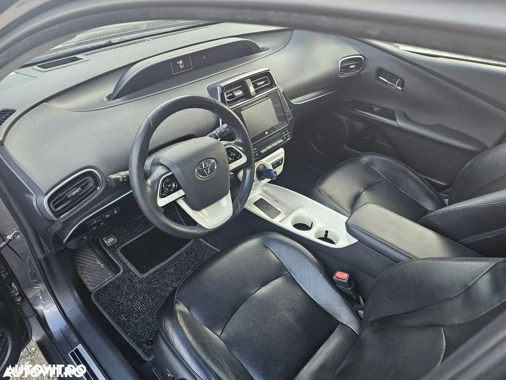 Toyota Prius - 11