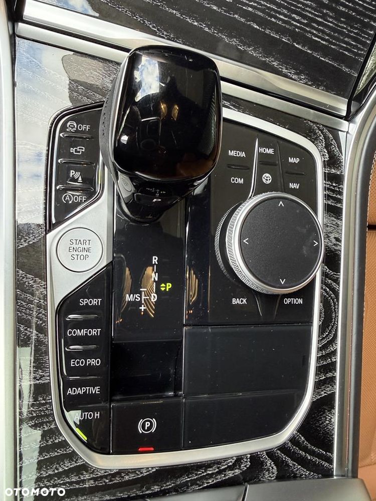 BMW Seria 8 - 20