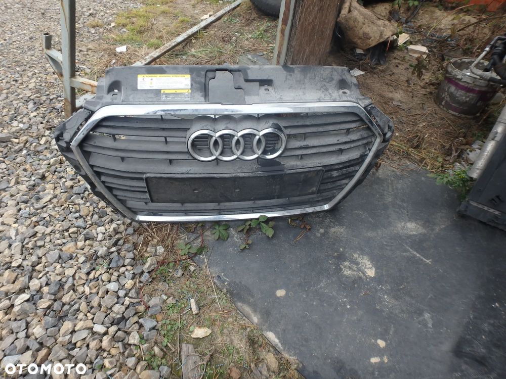 Grill Audi A3 8V3853651AA - 1