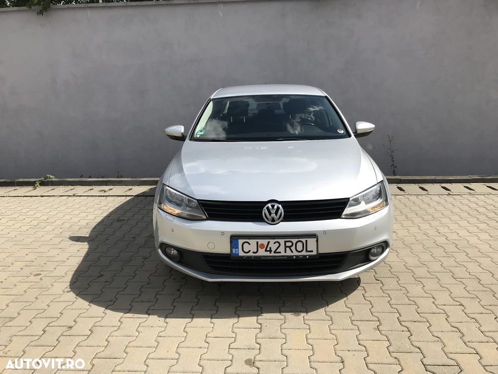 VOLKSWAGEN Jetta 2011 — imagine 4