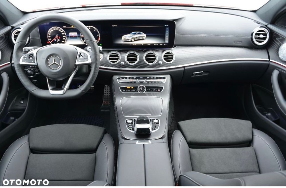 Mercedes-Benz Klasa E 220 d 4-Matic Business Edition 9G-TRONIC - 10