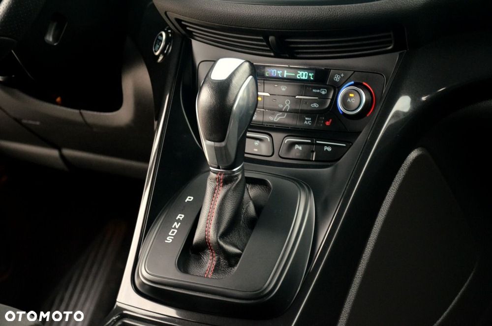 Ford Kuga - 17