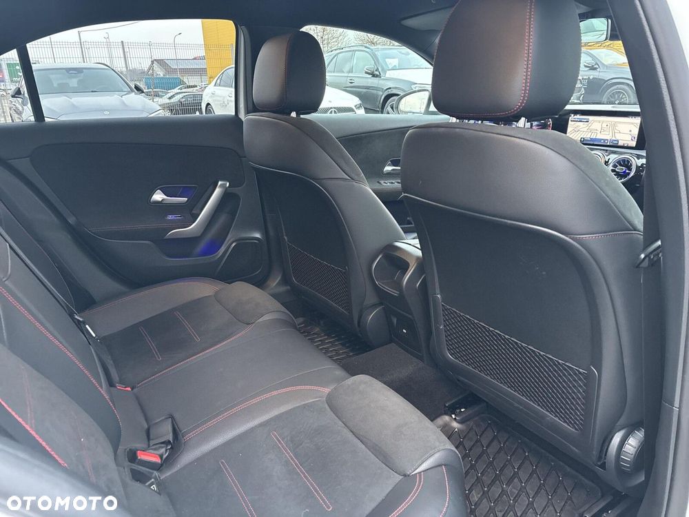 Mercedes-Benz Klasa A 200 AMG Line 7G-DCT - 19