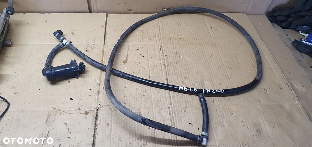 Przewód wąż spryskiwaczy lamp Audi A6 C6 4F0955970D - 1